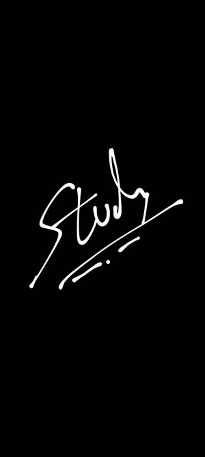 黑色背景上的白色草書文字 'Study'，用於專注和激勵。