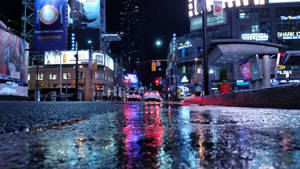 雨濕的夜晚城市街道反射著霓虹燈和廣告牌。 — 夜景城市 壁紙