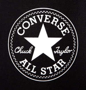 黑色布料上的Converse All Star標誌貼片