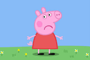 Peppa Pig 喺有花嘅草地上睇起嚟好傷心