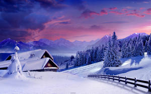 山谷中帶溫暖燈光的雪中小屋，暮色時分。
