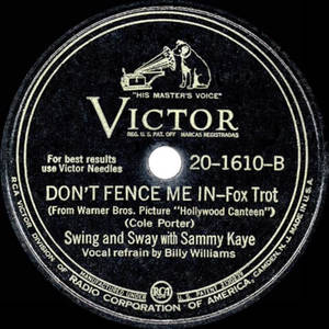 Sammy Kaye 的 Don't Fence Me In 的復古 Victor 唱片標籤，帶有 Nipper 狗標誌。