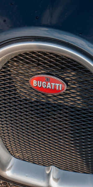 Bugatti汽車鬼面罩特寫，帶紅色標誌和鍍鉻飾條。 — 汽車 壁紙