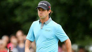 職業高爾夫球手Rory McIlroy在比賽期間的高爾夫球場上