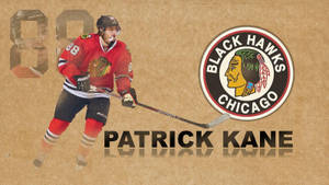 Patrick Kane 身穿芝加哥黑鷹隊曲棍球裝備，與球隊標誌一起滑冰。