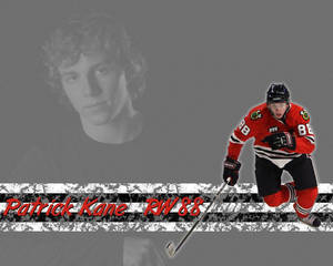冰球運動員 Patrick Kane 身穿紅色球衣手持球棍蹲下