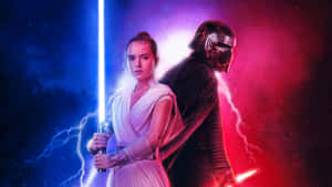 Rey 和 Kylo Ren 在太空戰鬥中使用光劍