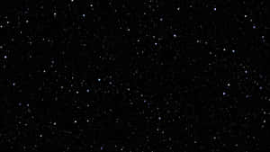 深邃的黑色天空，充滿無數星星和發光的宇宙雲。 — 星星 壁紙