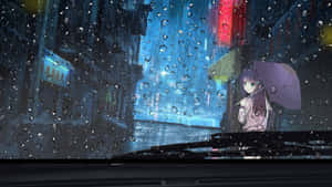 動漫女孩拿著紫色雨傘，站在雨夜的霓虹城市中，從車窗向外看。