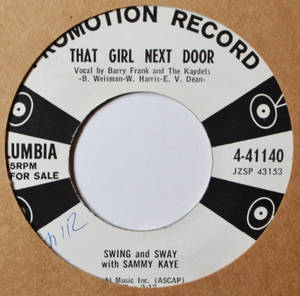 棕色紙上的Sammy Kaye《That Girl Next Door》復古Columbia唱片標籤。