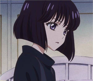 短黑髮紫眼動漫少女在室內回頭看。 — 可愛動漫女仔 壁紙