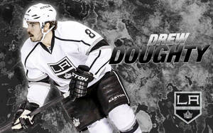 冰球運動員Drew Doughty身穿LA Kings球衣的動作姿勢。 — 黑白 壁紙