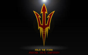 亞利桑那州立大學標誌，聚光燈下帶有「Fear the Fork」文字。