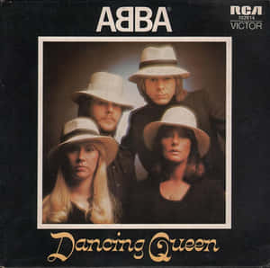 ABBA 樂隊照片，戴白色帽子，在《Dancing Queen》專輯封面上。