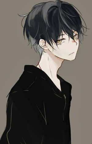 動漫男性角色，黑髮金眼，身穿黑色襯衫