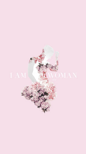 一個由粉紅色花朵組成的女人剪影，帶有文字「我是女人」。