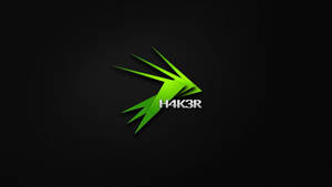 綠色箭頭標誌，帶有 H4K3R 文字，置於黑色紋理背景上
