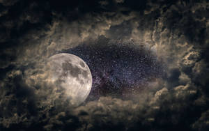 滿月在暴風雲後發光，可見星星 — 月色夜空 壁紙