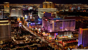拉斯維加斯夜景，燈光明亮，街道繁忙。 — 夜晚 GIF 壁紙