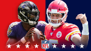 兩名NFL四分衛戴著頭盔、穿著制服，在帶有星星的紅色和藍色背景前擺姿勢。