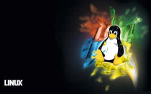 Linux 企鵝吉祥物衝破帶有彩色碎片的數碼爆炸。