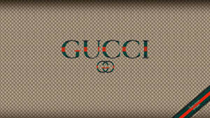 字母組合帆布上的 Gucci 標誌，角落有紅色綠色條紋。