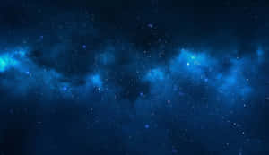 廣闊的藍色星雲和星星充滿了宇宙夜空。