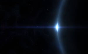 一顆明亮的藍色恆星在黑暗的星空場景中散發光芒。