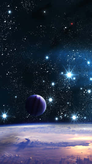 一顆紫色行星漂浮在發光行星的地平線之上，星空之中。