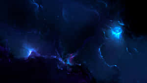 在深空中閃耀著星星的鮮豔藍色和紫色宇宙星雲。