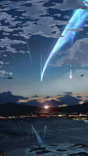 流星劃過湖面上的黃昏天空，遠方山巒燈光閃爍。 — 簡潔 壁紙