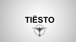 黑色 TIËSTO 文字與虛線標誌，淺灰色漸變背景