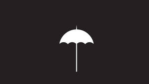 黑色背景上的白色雨傘圖標