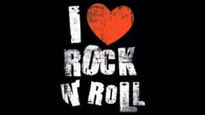 黑色背景上磨損的白色和紅色 I heart rock n roll 文字