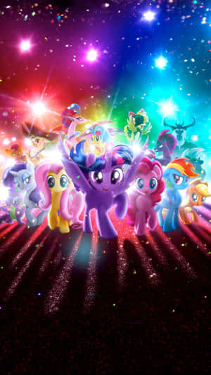 My Little Pony角色在星光燦爛的宇宙天空下以閃爍燈光慶祝。