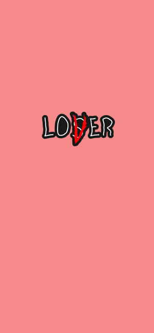 粉紅色背景，黑色「LOVER」字樣，O 上有一條紅色斜線。