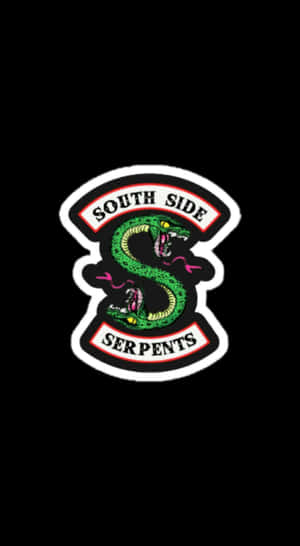 South Side Serpents 電單車補丁，上面有一條綠色蛇形成 S 形。
