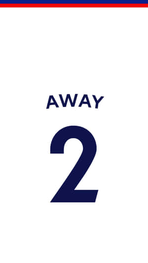 海軍藍色 'AWAY' 和數字 '2' 在帶有紅色和藍色條紋的白色運動球衣上。