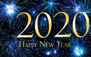 夜晚藍色煙火同金色「2020 Happy New Year」文字。