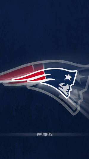 New England Patriots標誌在紋理深藍色背景上發光。