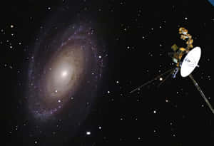 一艘太空船在充滿恆星和宇宙塵埃的螺旋星系附近運行。