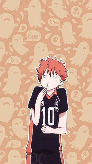 動漫男孩穿著排球球衣，被說boo的鬼魂圖案包圍。