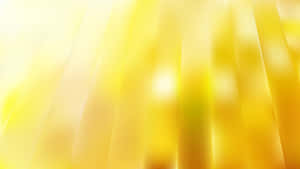 柔和的金色光線在溫暖的抽象漸變中斜向流動。