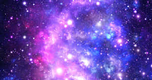 充滿活力的宇宙星雲，在深空中有粉紅色、紫色和藍色的雲朵和發光的星星。