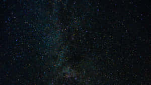 黑暗夜空中有無數星星的銀河系 — 太空 壁紙