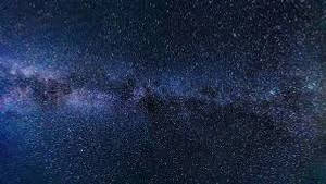 銀河系在黑暗的夜空中閃耀著星星 — 銀河 壁紙