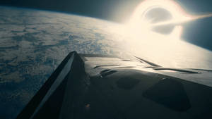 太空船在黑洞附近飛行，背景為地球 — Spacex GIF 壁紙