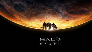 日落時分行星地平線上的剪影士兵與 Halo Reach 標誌。