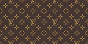 棕色和金色 Louis Vuitton 字母組合圖案壁紙。