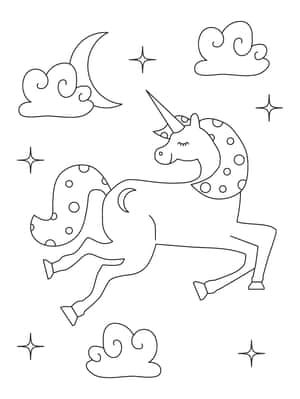 一隻可愛的斑點獨角獸在彎月和星星下奔跑。